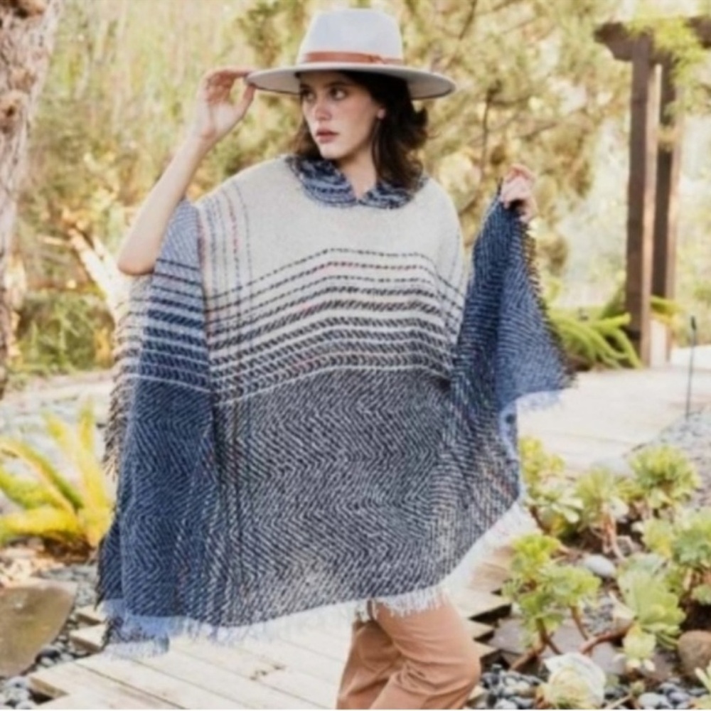 LANA COLLECTION Womens Hooded Poncho Tweed Herringbone Striped Boho One Size NEW